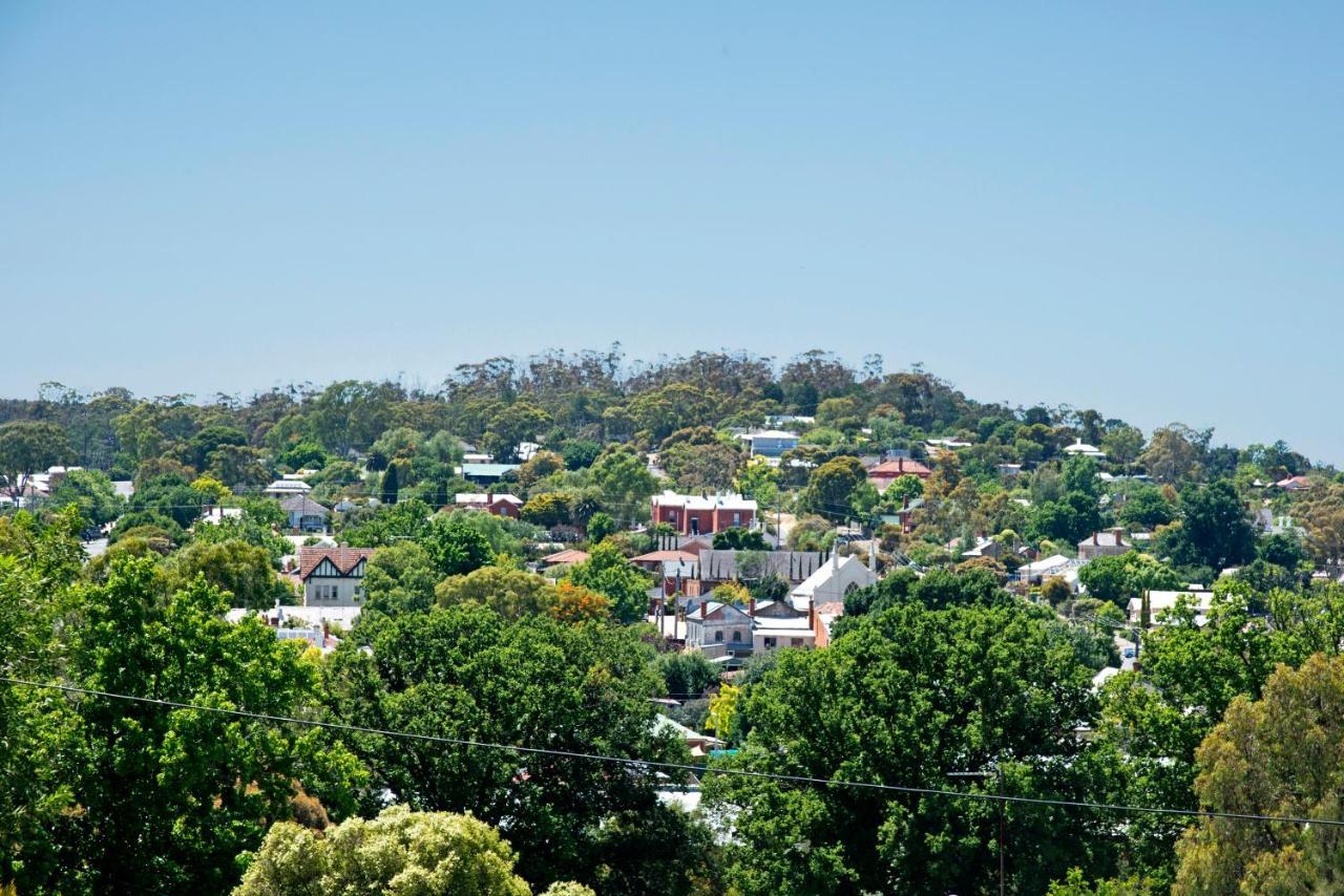 52Views Castlemaine Apartment Bagian luar foto